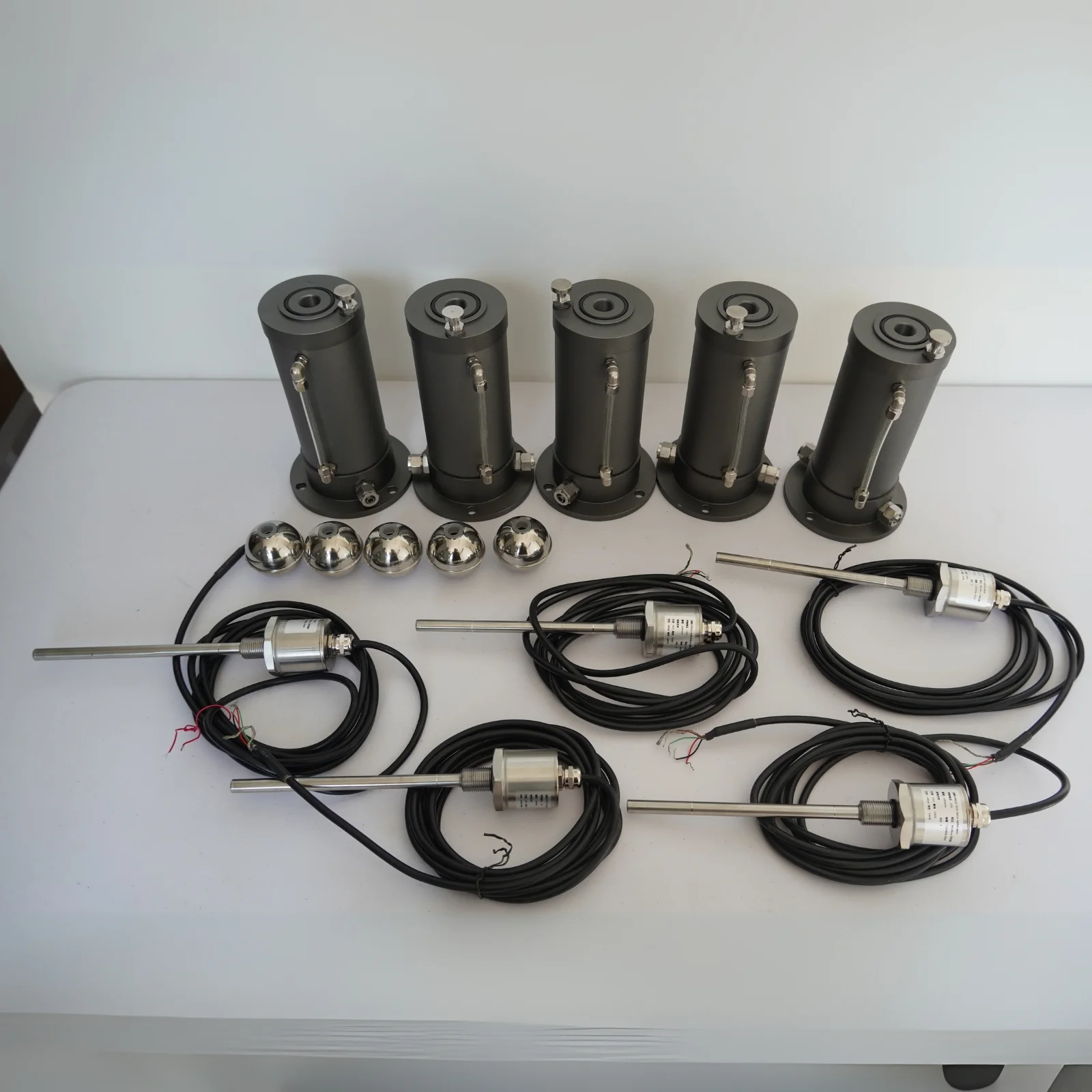 Magnetostrictive Liquid Level System (Second)